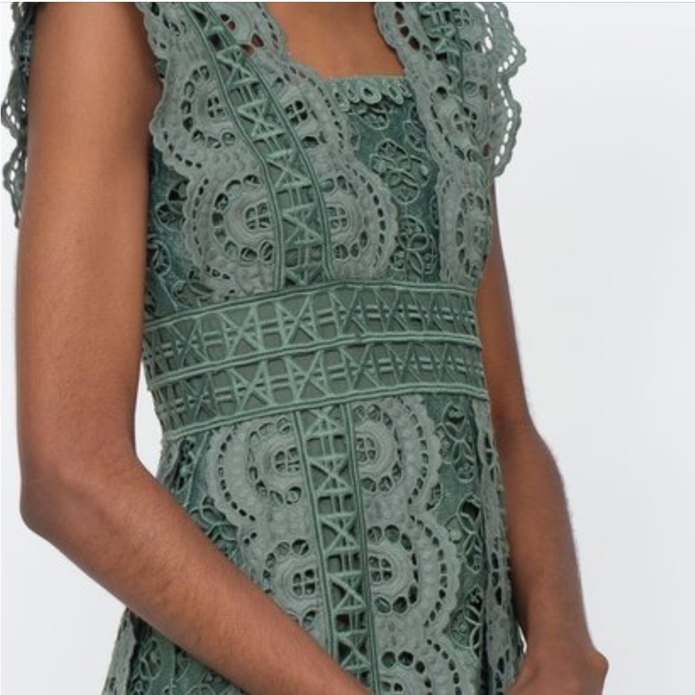 Amazing Sea NY Green Laurel dress. Size 4. Never worn. Pristine condition!